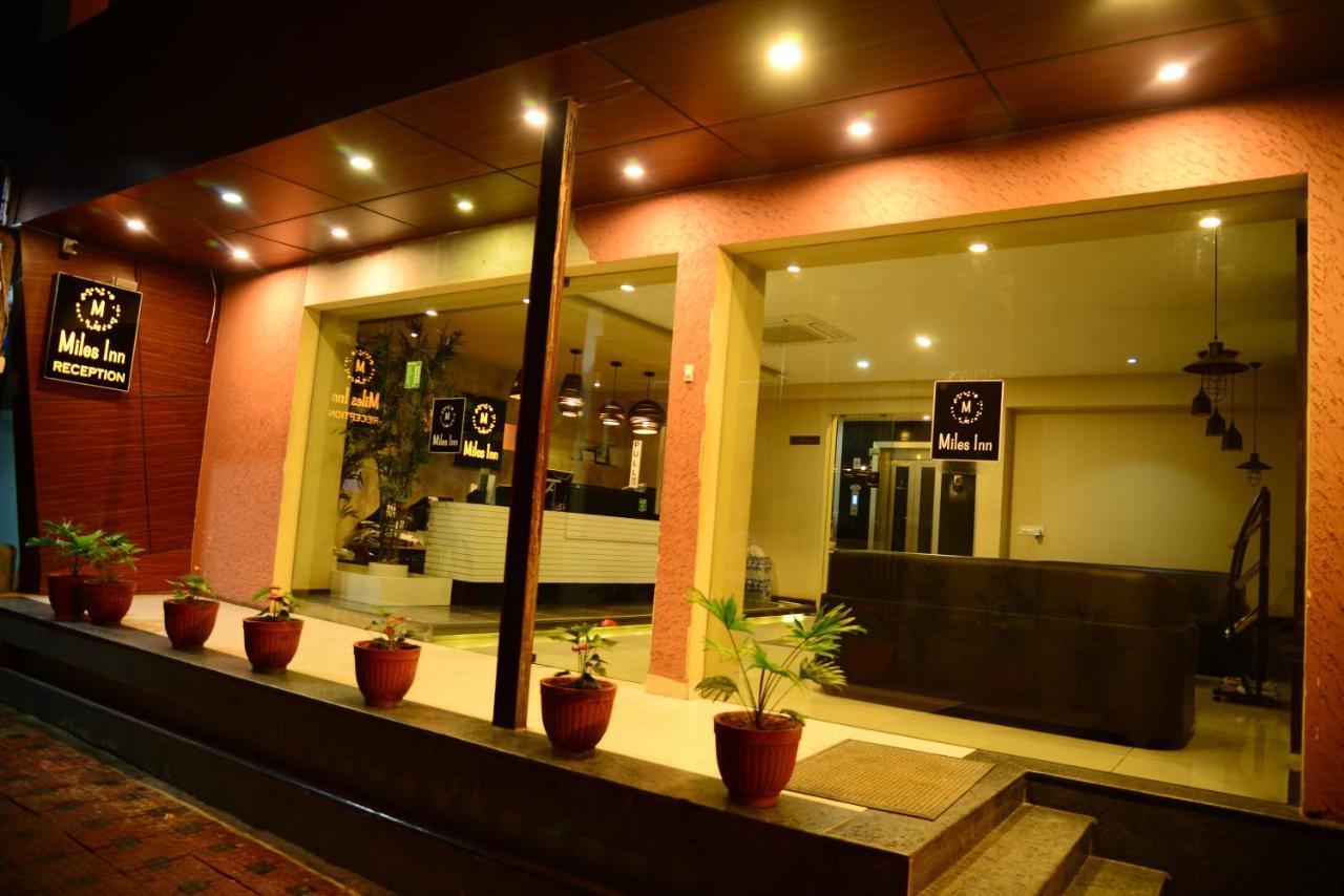 Miles Inn Hotel Hassan Exterior photo